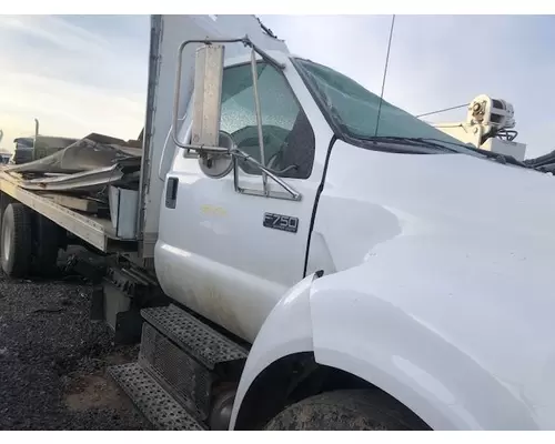 Ford F-750 Mirror (Side View)