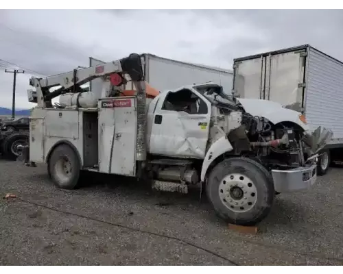 Miscellaneous Parts Ford F-750 Holst Truck Parts