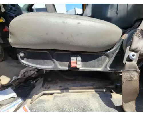 Ford F-750 Seat, Front