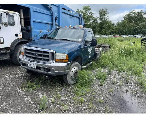 Complete Vehicle FORD F550 2679707 Ontario Inc