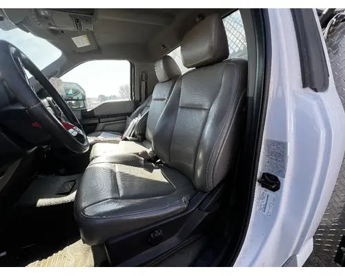 Seat, Front FORD F550 DTI Trucks
