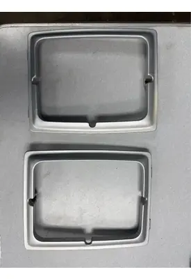 Ford F600G Headlamp Assembly