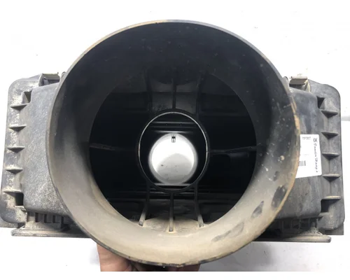 Ford F650 Air Cleaner