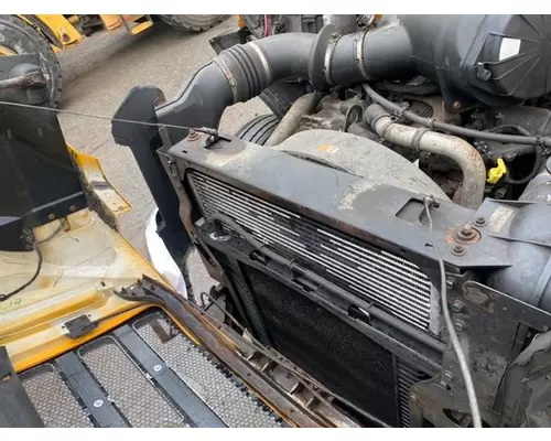 Radiator FORD F650 Dutchers Inc   Heavy Truck Div  Ny