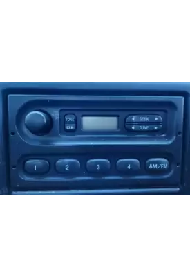 Ford F650 Radio