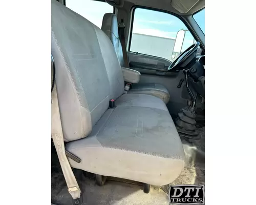 Seat, Front FORD F650 DTI Trucks