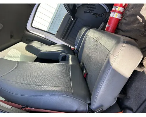 Seat, Front FORD F650 DTI Trucks