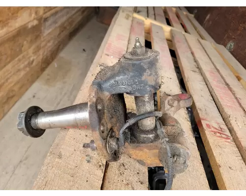Spindle / Knuckle, Front FORD F650 Crest Truck Parts