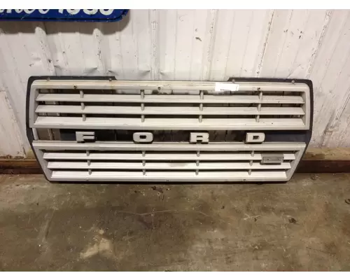Ford F7000 Grille