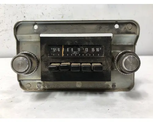 Radio Ford F700 Vander Haags Inc Sf