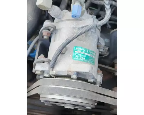 Ford F700 Air Conditioner Compressor