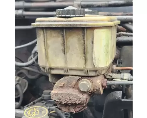 Ford F700 Brake Master Cylinder
