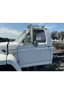 Ford F700 Cab