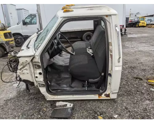 Ford F700 Cab