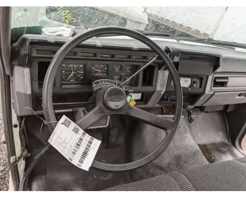 Ford F700 Cab