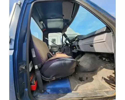 Ford F700 Cab