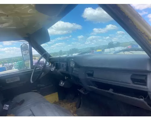 Ford F700 Dash Assembly