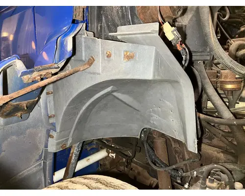 Ford F700 Fender