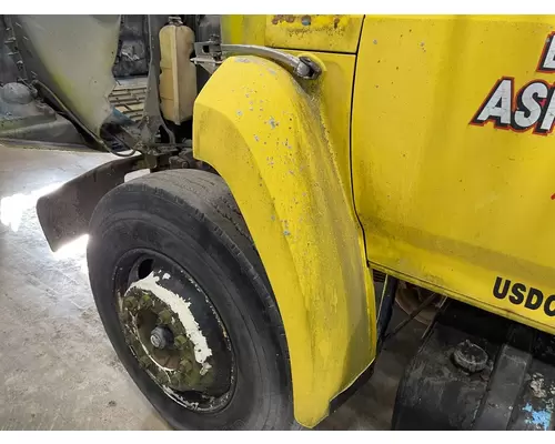 Ford F700 Fender