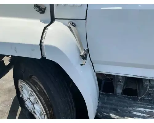 Fender Ford F700 Garabedian Equipment Company, Inc - Fresno