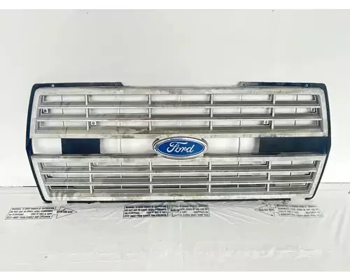 Ford F700 Grille