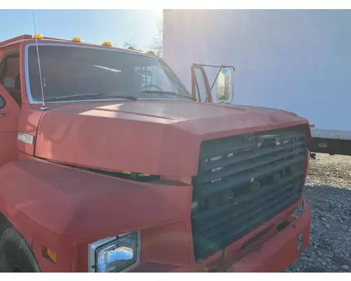 Ford F700 Hood