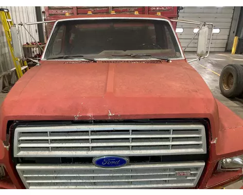 Ford F700 Hood