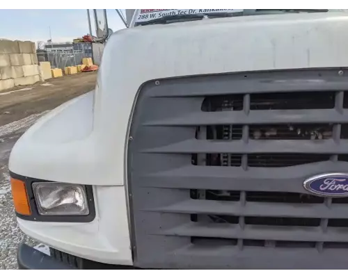 Ford F700 Hood