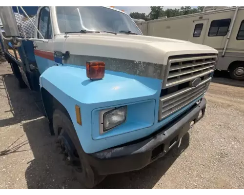 Ford F700 Hood