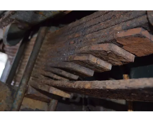 Leaf Spring, Rear FORD F700 Dutchers Inc   Heavy Truck Div  Ny