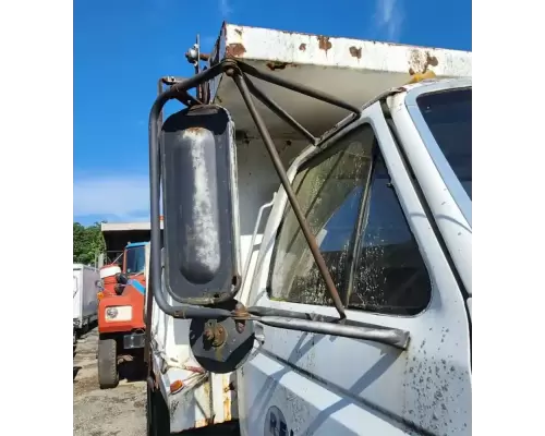 Ford F700 Mirror (Side View)