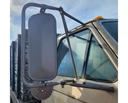 Ford F700 Mirror (Side View)