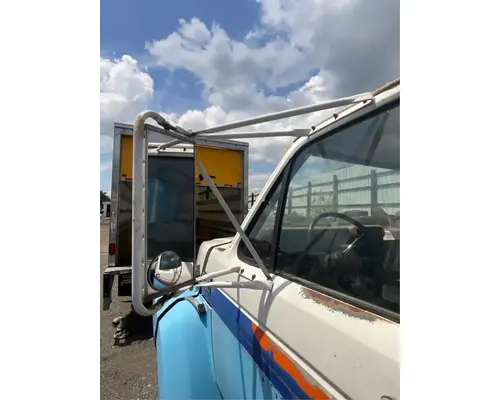 Mirror (Side View) Ford F700 Complete Recycling Group LLC