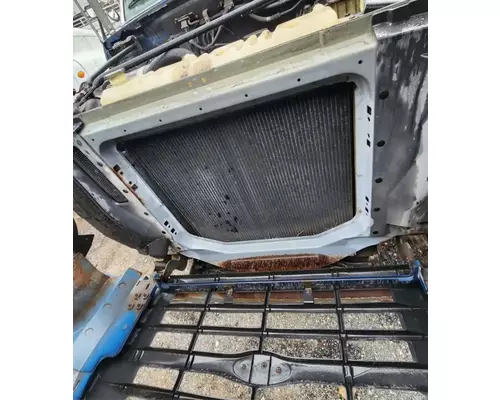 Ford F700 Radiator