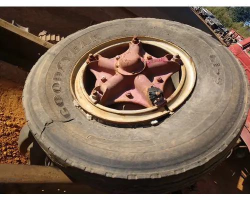 Spindle / Knuckle, Front FORD F700 Crest Truck Parts