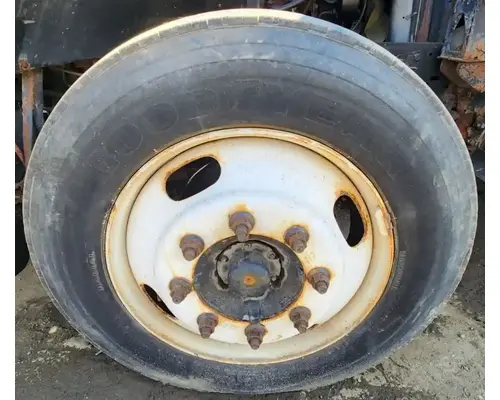 Spindle / Knuckle, Front Ford F700 Complete Recycling Group LLC