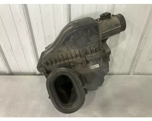 Ford F750 Air Cleaner