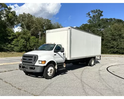 Complete Vehicle FORD F750 B &amp; W  Truck Center