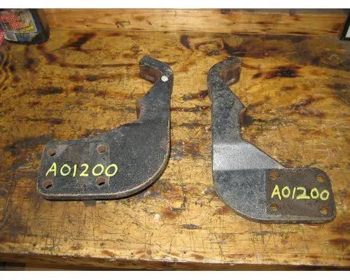Engine Mounts FORD F750 Michigan Truck Parts