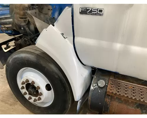 Ford F750 Fender