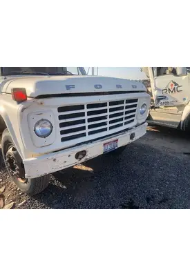 Ford F750 Grille