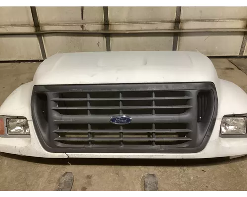 Ford F750 Hood