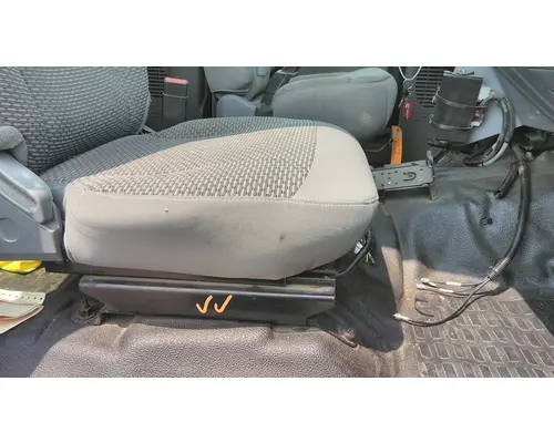 Seat, Front FORD F750SD (SUPER DUTY) LKQ Heavy Truck - Goodys