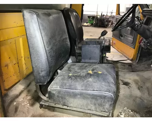 Ford F8000 Seat (non-Suspension)