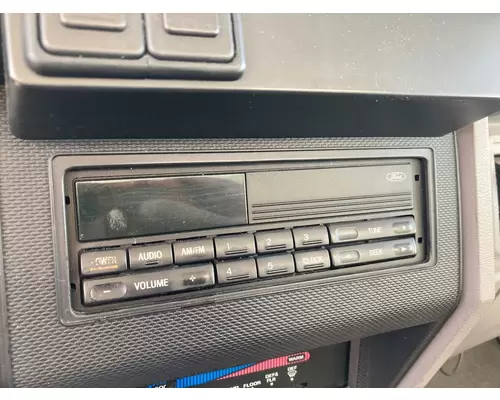 Radio Ford F800 Vander Haags Inc Dm