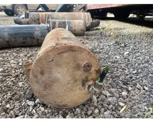 Ford F800 Air Tank