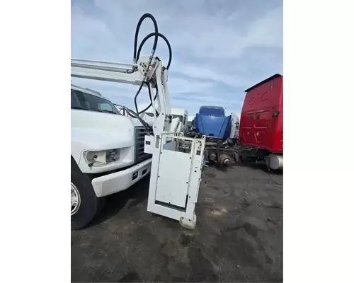 Body / Bed FORD F800 Garabedian Equipment Company, Inc - Fresno