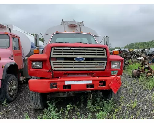 Complete Vehicle FORD F800 2679707 Ontario Inc