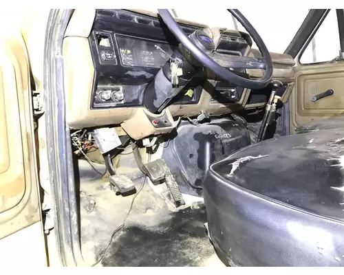 Ford F800 Dash Assembly