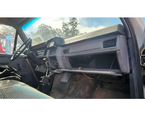 Ford F800 Dash Assembly